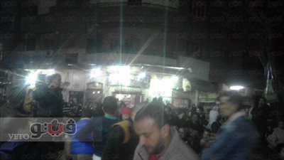 بالصور.. مقاهي شبرا توزع الهدايا على مشجعي المنتخب