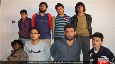 «داعش» ينشر صور أسري من الجيش السوري الحر