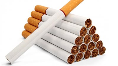 «إيسترن كومباني» و«فيليب موريس» توقعان ملحق اتفاقية التصنيع المشترك