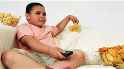 للأمهات.. لاتقودي طفلك إلى البدانة