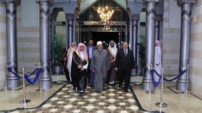 شيخ الأزهر يلتقي الأمين العام لرابطة العالم الإسلامي في السعودية