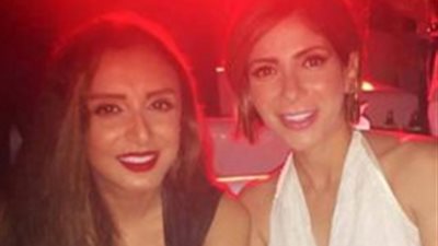 منى زكي وأنغام تحضران حفل عمرو دياب بمراسي