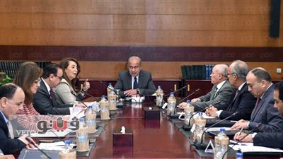 الحكومة تمهل المواطنين 3 أشهر لتصحيح بيانات بطاقات التموين.. وزير الصحة يناشد الحجاج بتناول التطعيمات قبل السفر لأداء الفريضة.. وزير التعليم: البوكليت مستمر وتسمم بعض الوجبات المدرسية حالات فردية