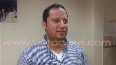 محمد عودة يطمئن على لاعبي المقاولون بعد الفوز على دجلة