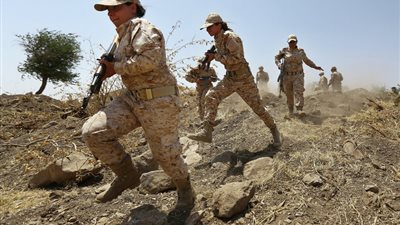 بالصور.. جميلات كرديات يسحقن «داعش» على جبهات بعشيقة