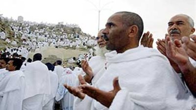 القوات المسلحة تنظم قرعة الحج لعدد من أسر الشهداء