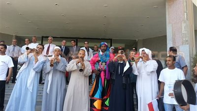 بالصور.. أهالي العاشر من رمضان يحتفلون بالعيد القومي للمدينة