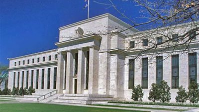 المركزي الأمريكي يبقي أسعار الفائدة بدون تغيير