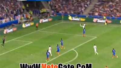 بالفيديو.. حارس فرنسا ينقذ مرمى فريقه من هدف أمام ألبانيا