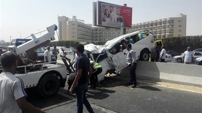 بالصور.. خريطة الحالة المرورية بالقاهرة الكبرى.. انتظام حركة المركبات أعلى الكباري الرابطة بين القاهرة والجيزة.. تحويلات مرورية بمنطقة بين الجبلين.. وكثافات أعلى محور صلاح سالم وشارع الخليفة