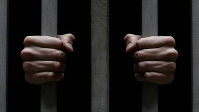 4 سنوات سجنا لأميركي نشر صور 