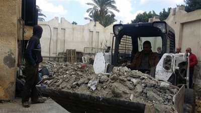 بالصور.. إنشاء غرفة نفايات لمستشفى كفر سعد بدمياط