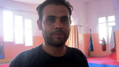 سلطات الاحتلال تعتقل مدرب منتخب فلسطين للكاراتيه على حاجز بيت حانون