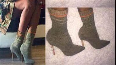 بالفيديو والصور.. أحدث موضة للأحذية «الجوارب بالخارج»
