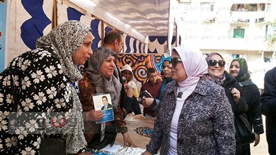 محافظ الإسكندرية ونائب وزير الصحة يشاركان في قافلة سكانية بنجع العرب