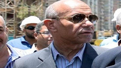 محافظ القاهرة ينتقد الأحاديث الجانبية أثناء احتفالية عيد الأم