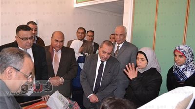 نائب رئيس جامعة الإسكندرية يزور مصابي حادث أتوبيس نويبع