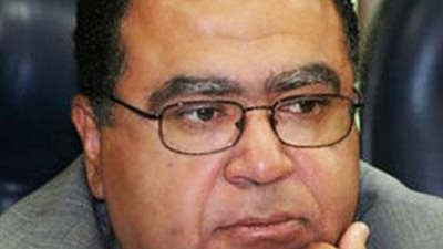 مصطفى كمال: فرنسا لم تلجأ إلى أية إجراءات تضر بالشأن المصري