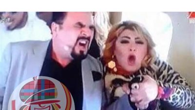 ساخرون.. لما تقعد في عربية مركونة في الشمس