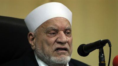 أحمد عمر هاشم ينفي الهجوم على شيخ الأزهر في وسائل الإعلام