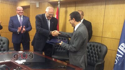 بالصور.. اتفاقية تعاون بين بنك SAIB و«اقتصادية قناة السويس»