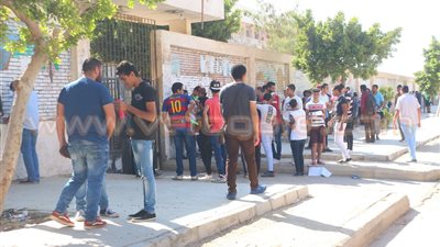 السماح لطالبين في «خليل أغا» بدخول اللجنة بعد نصف ساعة من الامتحان