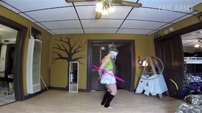 بالفيديو.. أطرف السقطات المؤلمة لأشخاص حول العالم