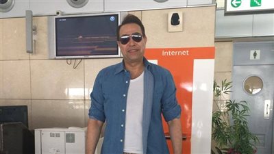 حكيم يسافر إلى لبنان لحضور 