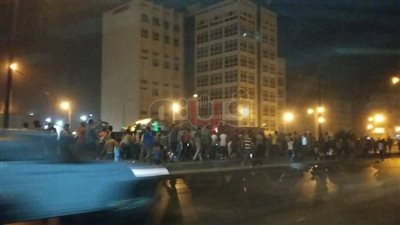 صور.. أهالي البحيرة يحتفلون بفوز المنتخب على الطريق الزراعي