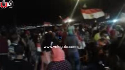 بالفيديو.. توقف حركة المرور بطريق كورنيش الإسكندرية