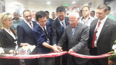 بالصور.. محافظ بورسعيد يفتتح خطا جديدا لإنتاج ضفائر سيارات هوندا