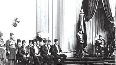 زي النهاردة.. تكوين نظام برلماني جديد