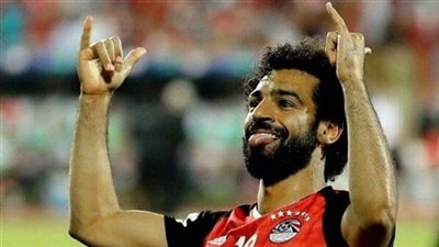 محمد صلاح مداعبا عبد الغني: اتعلمت منه تسديد ركلة الجزاء
