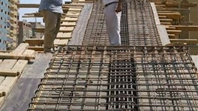 بالصور.. إنشاء قواعد خرسانية بكوبرى محمد نجيب بالمرج