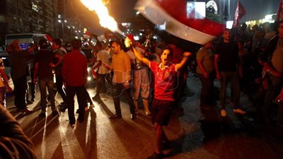 بالصور.. «الجمهور المصري ولعها نار» في احتفالاته بالصعود لكأس العالم