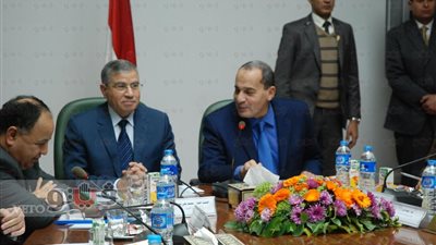 وزير الزراعة يرأس اجتماع لجنة دعم صناعة الدواجن