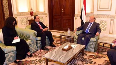 الرئيس اليمني لـ«المبعوث الأممي»: ذاهبون للكويت من أجل إنهاء الدمار