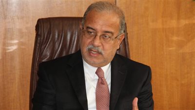 رئيس الوزراء يتابع مع وزير المالية اليوم إجراءات صرف العلاوة