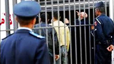 اعتقال رجل مغربي وزوجته لانتقامهما من مشعوذ باغتصابه وتصوير الواقعة