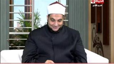 بالفيديو.. «أحمد ترك» لمتصلة:«الزواج العرفي مكتمل الأركان حلال»