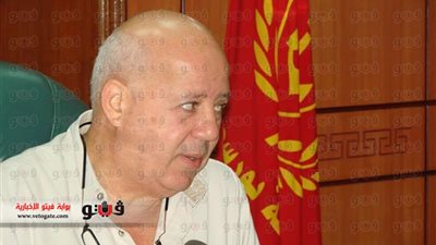 محافظ بورسعيد يزيل 6 عمارات بمنطقة السلام