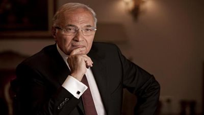 «كلاكيت تالت مرة».. قيادي بـ«الحركة الوطنية» يعلن رفع اسم «شفيق» من قوائم ترقب الوصول.. والمتحدث باسم الحزب: ليس لدي فكرة.. محامي الفريق ينفي ويؤكد إبلاغ المطارات بالقرار