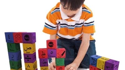 بالصور.. متجر بريطاني يبيع الألعاب الإسلامية و«باربي» المحجبة