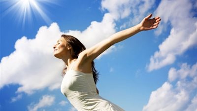 التعرض لأشعة الشمس لمدة عشر دقائق يوميا مفيد للصحة