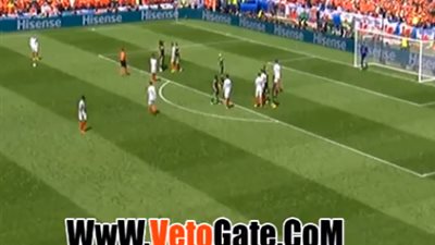 بالفيديو.. حارس ويلز ينقذ مرماه من هدف أمام إنجلترا