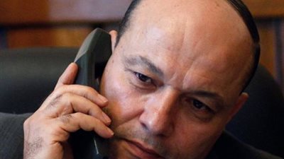 إحالة بلاغ يتهم رئيس البورصة بإهدار المال العام إلى نيابة وسط القاهرة