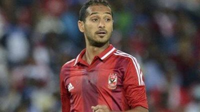 وليد سليمان وعمرو جمال في قائمة بدلاء الأهلي أمام بتروجت