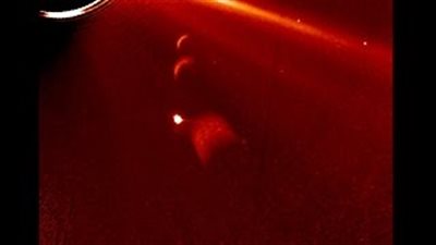 بالفيديو.. ناسا تصور 3 أطباق طائرة بالقرب من الشمس