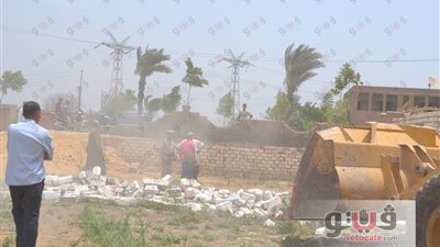 بالصور.. حملة لإزالة التعديات على أراضي أملاك الدولة بالفيوم