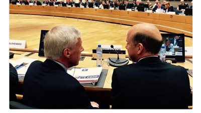 وزير دفاع بريطانيا يصل بروكسل لاستكمال القوة العسكرية للاتحاد الأوروبي